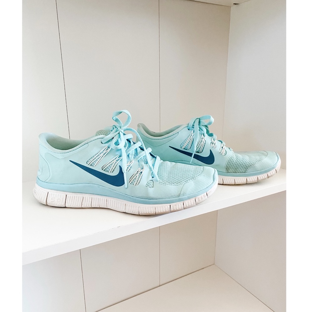 Nike Free Runners